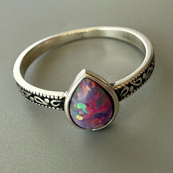 Sterling Silver Pear Opal Ring - Picture 9 of 11